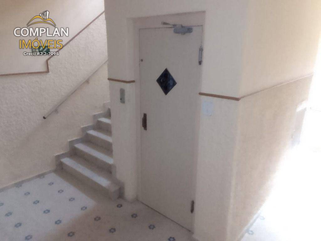 Apartamento à venda com 1 quarto, 38m² - Foto 5