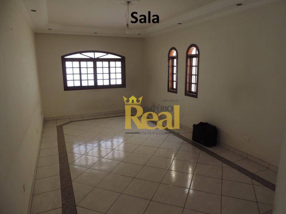 Sobrado à venda com 4 quartos, 192m² - Foto 1