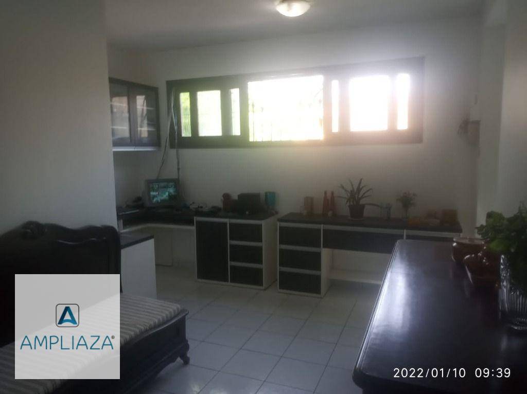 Casa à venda com 4 quartos, 240m² - Foto 7