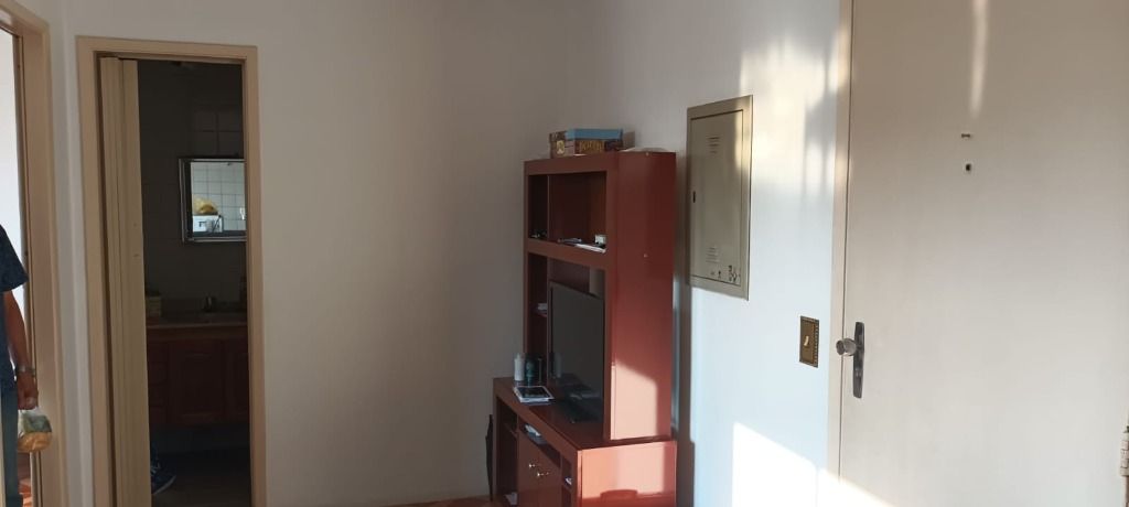 Apartamento à venda com 1 quarto, 40m² - Foto 24