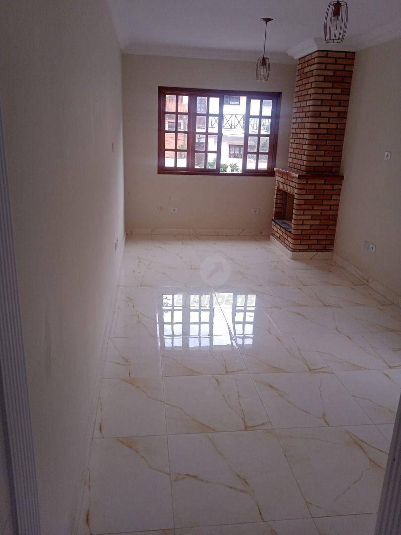 Sobrado à venda com 3 quartos, 131m² - Foto 1