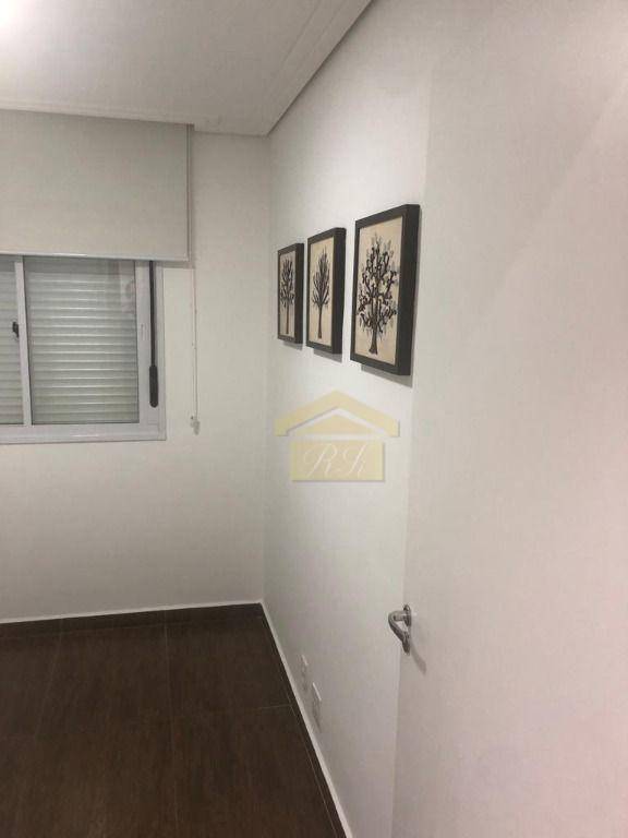 Apartamento à venda com 2 quartos, 40m² - Foto 17