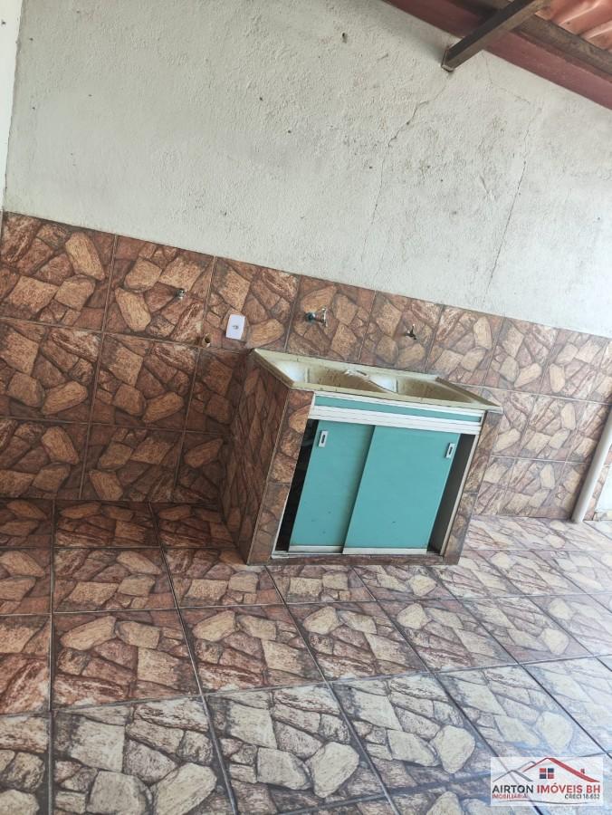 Casa à venda com 2 quartos, 120m² - Foto 14