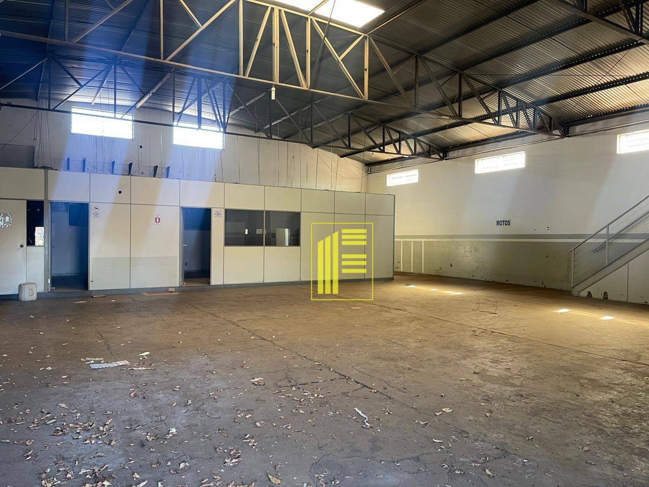 Depósito-Galpão-Armazém para alugar, 980m² - Foto 4