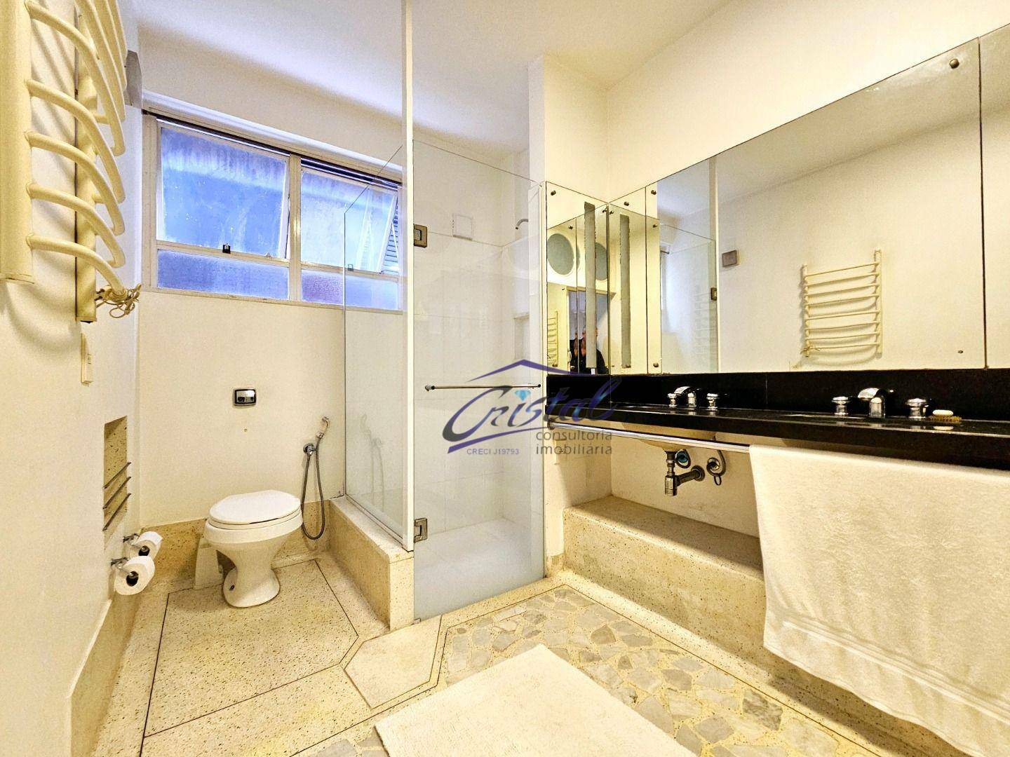 Apartamento à venda com 3 quartos, 276m² - Foto 34