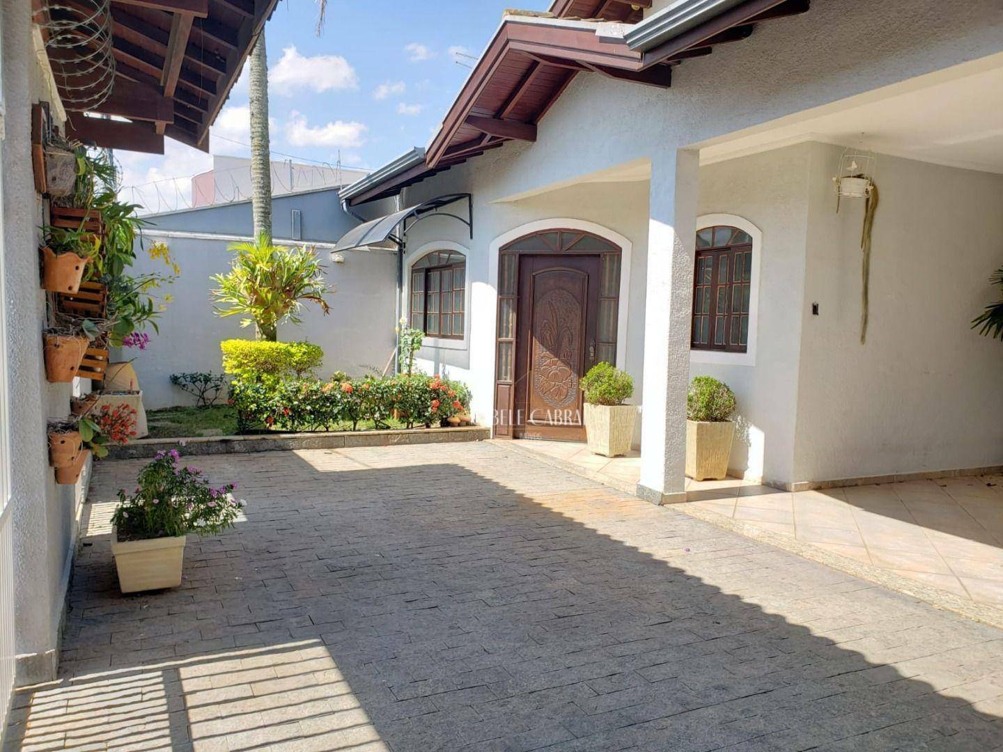 Casa à venda com 3 quartos, 267m² - Foto 3