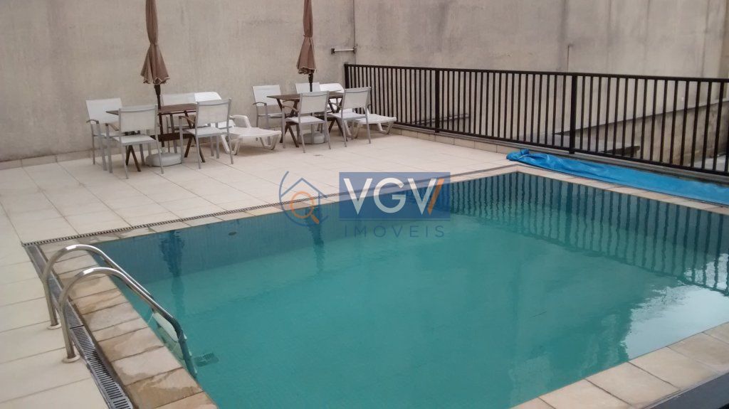 Apartamento à venda com 2 quartos, 60m² - Foto 12