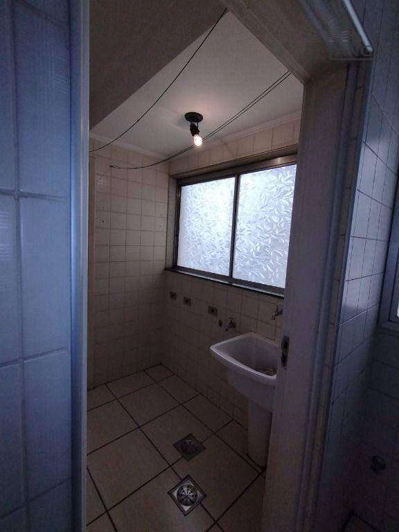 Apartamento à venda e aluguel com 2 quartos, 65m² - Foto 6