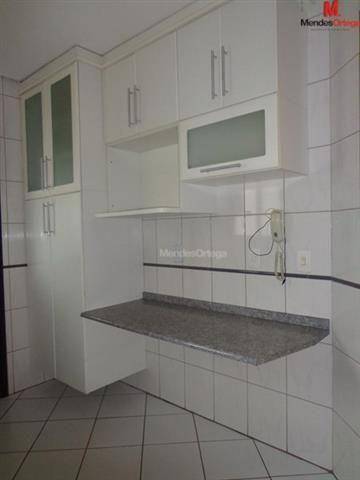 Apartamento para alugar com 3 quartos, 86m² - Foto 13