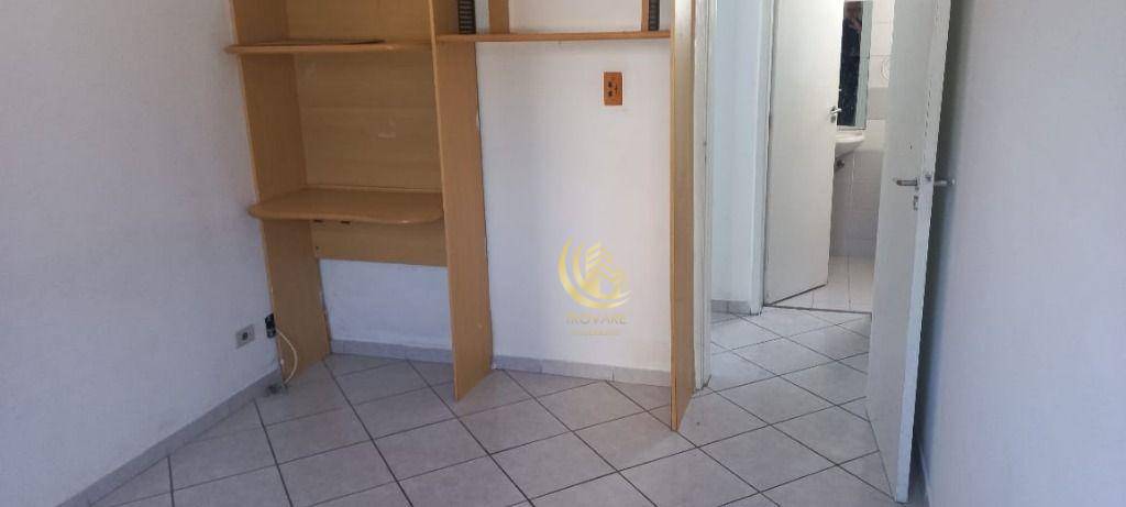 Apartamento à venda com 2 quartos, 70m² - Foto 15