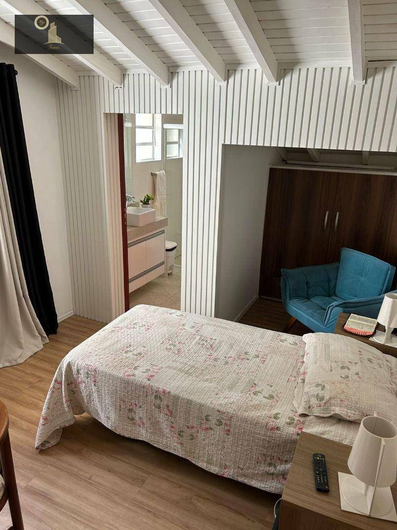 Casa de Condomínio à venda com 3 quartos, 350m² - Foto 20