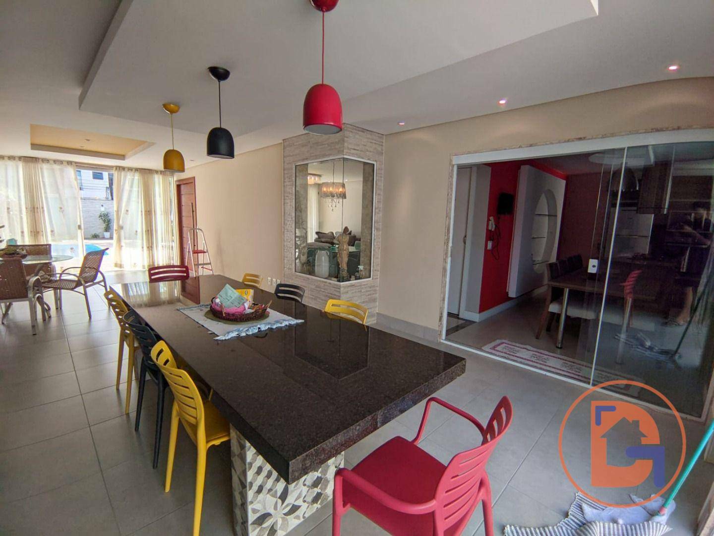 Casa à venda com 4 quartos, 220m² - Foto 10