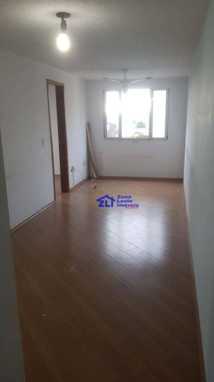 Apartamento à venda com 2 quartos, 44m² - Foto 2