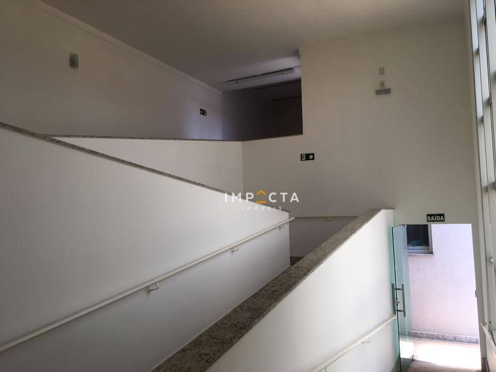 Prédio Inteiro para alugar, 200m² - Foto 12