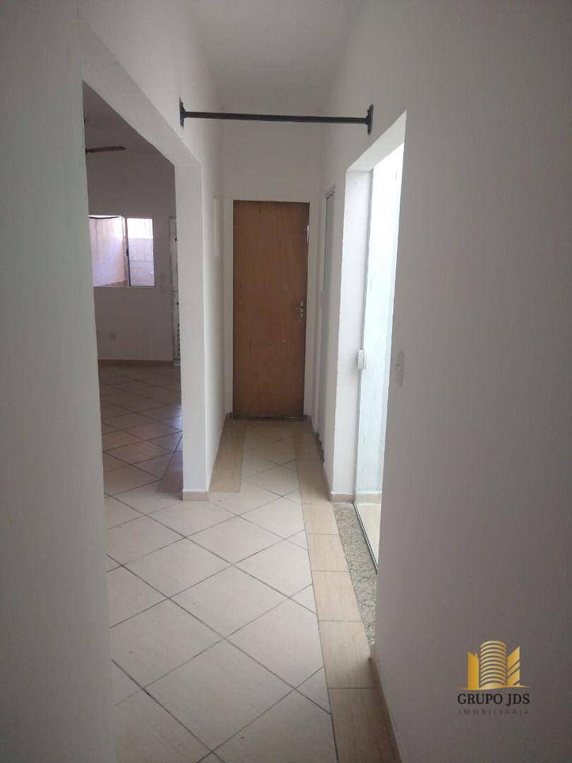 Casa à venda com 2 quartos, 110m² - Foto 10