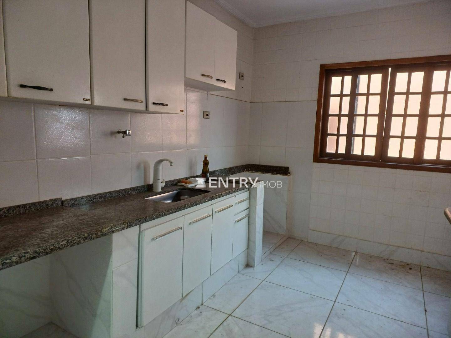 Casa à venda com 3 quartos, 100m² - Foto 12