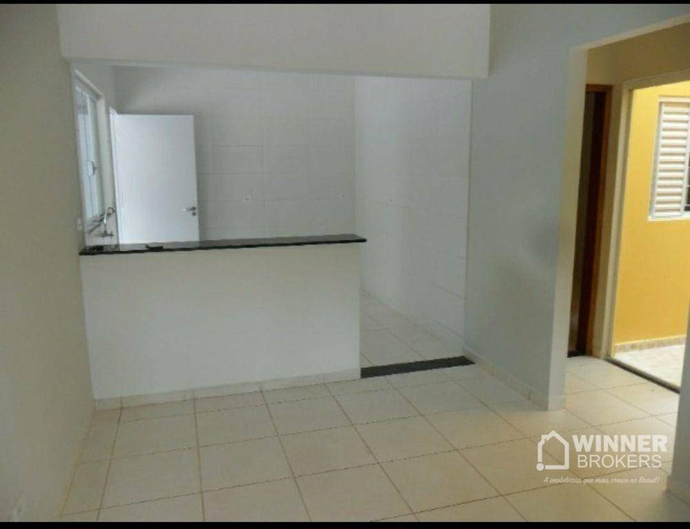 Casa à venda com 2 quartos, 56m² - Foto 5