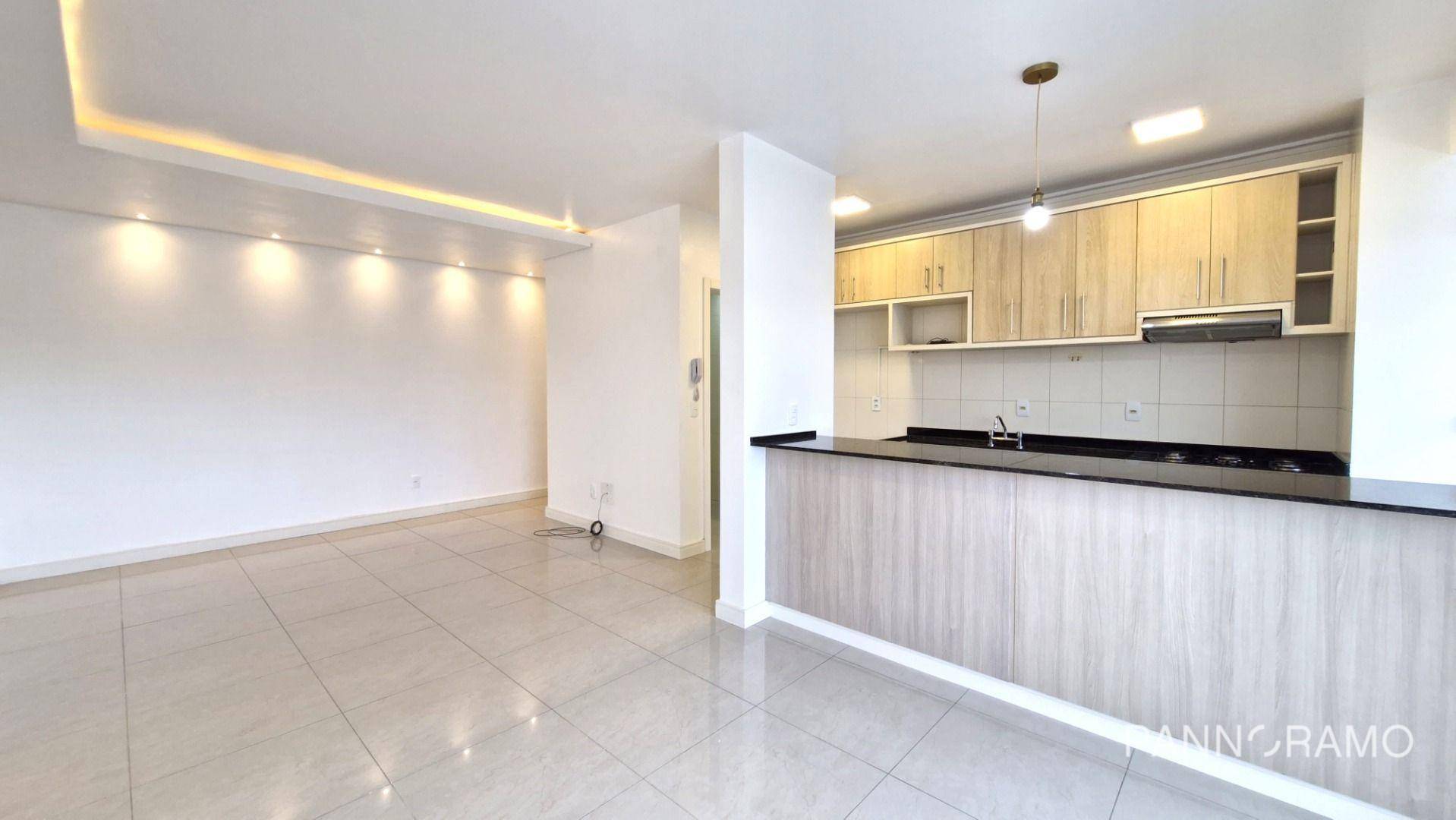 Apartamento para alugar com 3 quartos, 118m² - Foto 2