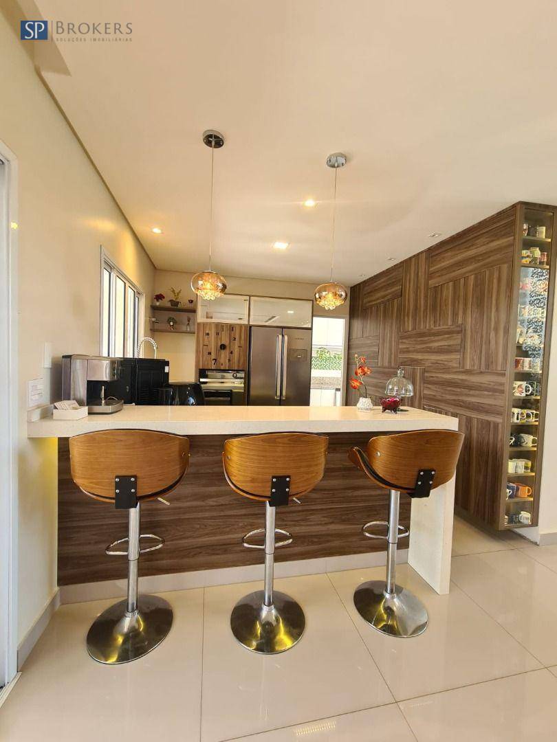 Casa de Condomínio à venda com 4 quartos, 252m² - Foto 8