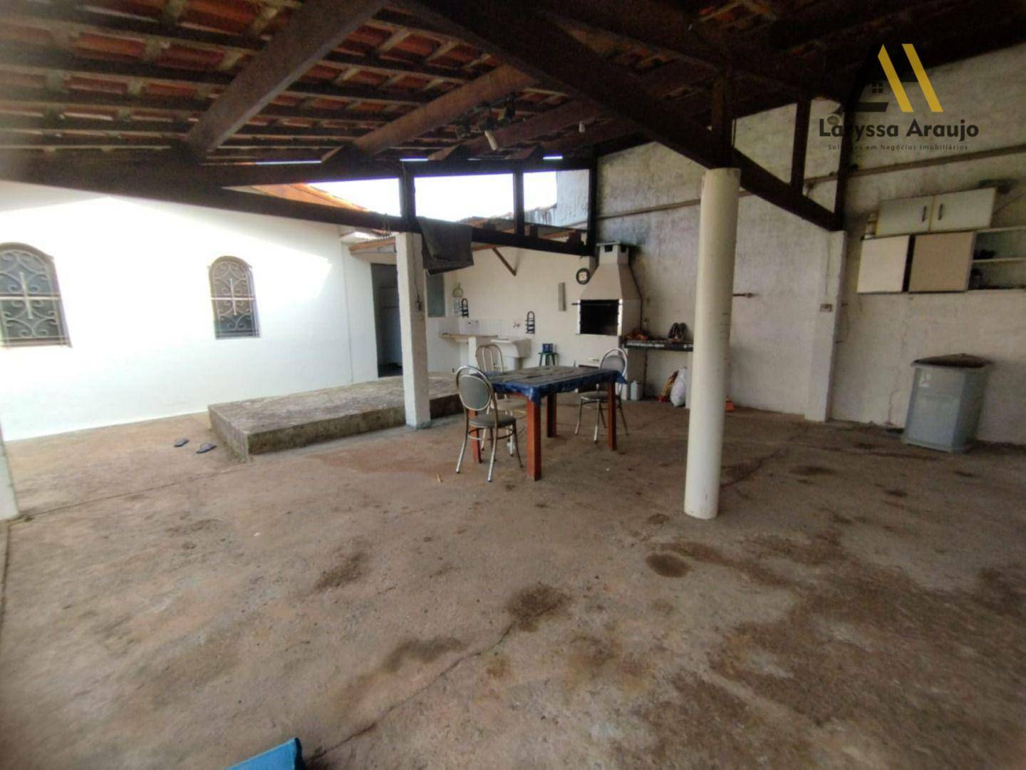 Chácara à venda com 2 quartos, 168m² - Foto 4