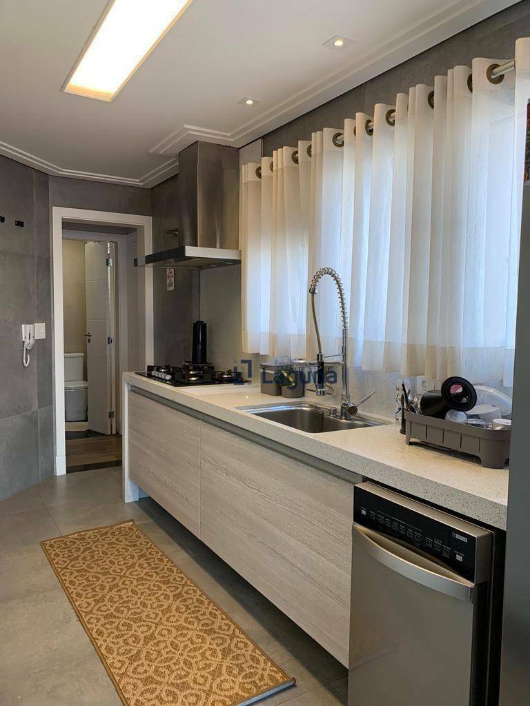 Apartamento à venda com 3 quartos, 205m² - Foto 5