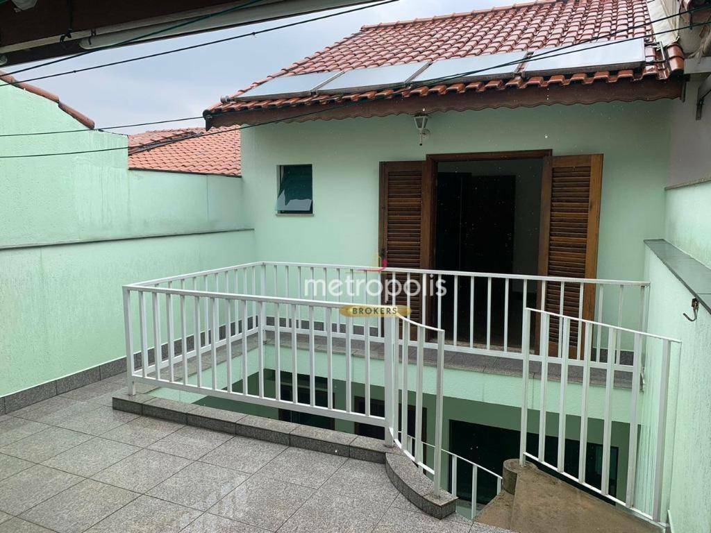 Sobrado à venda com 3 quartos, 207m² - Foto 1