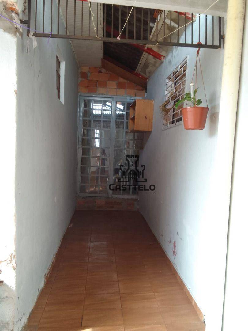 Casa à venda com 3 quartos, 102m² - Foto 11