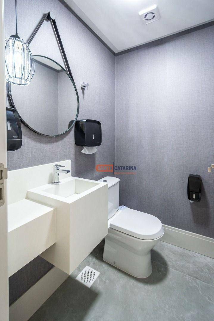 Apartamento à venda com 4 quartos, 214m² - Foto 17