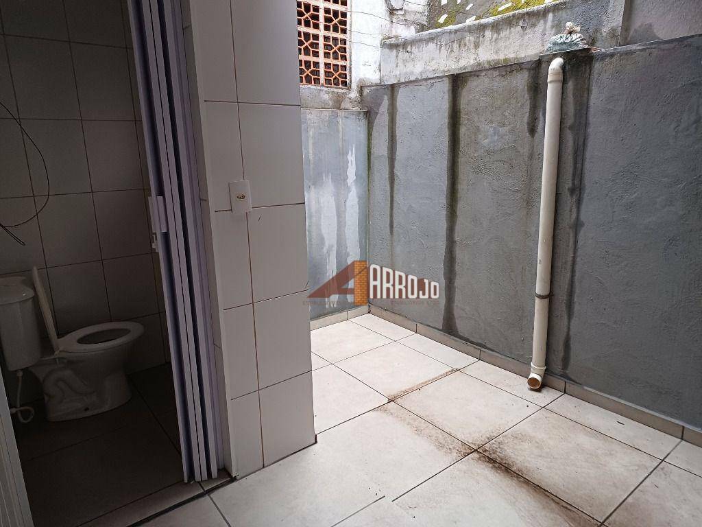 Sobrado à venda com 2 quartos, 88m² - Foto 13