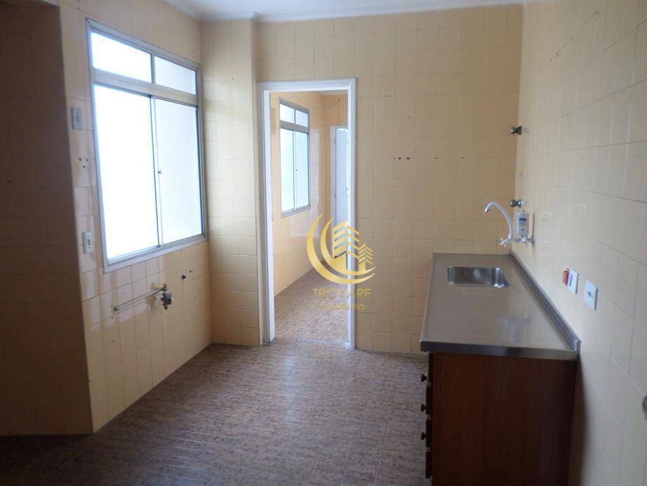 Apartamento à venda com 3 quartos, 146m² - Foto 22