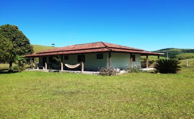 Fazenda à venda com 2 quartos, 210000m² - Foto 3