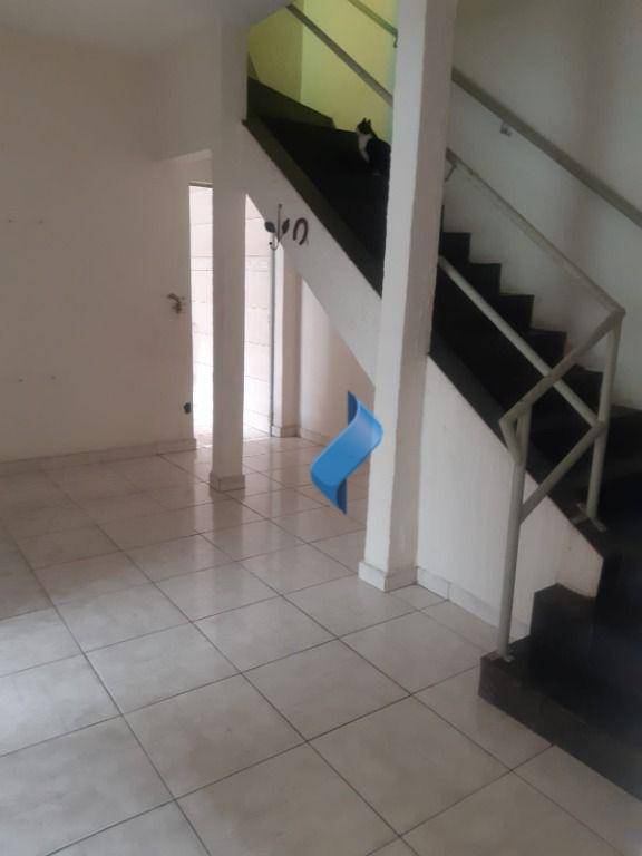 Casa à venda com 3 quartos, 248m² - Foto 14