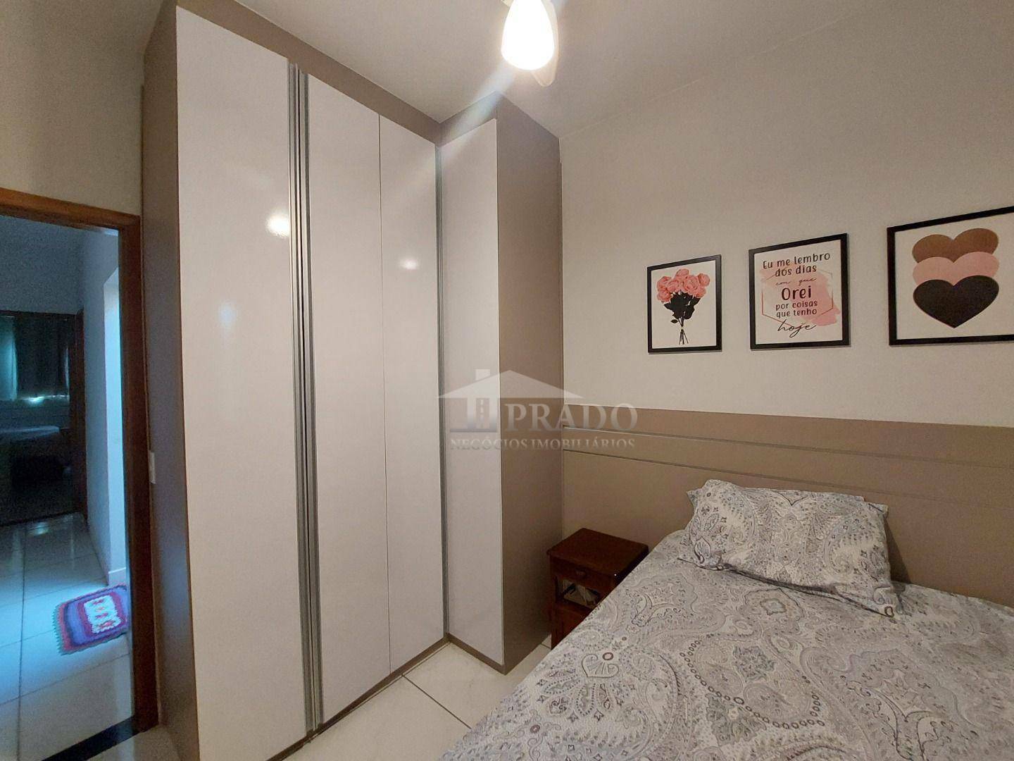 Casa à venda com 2 quartos, 76m² - Foto 9