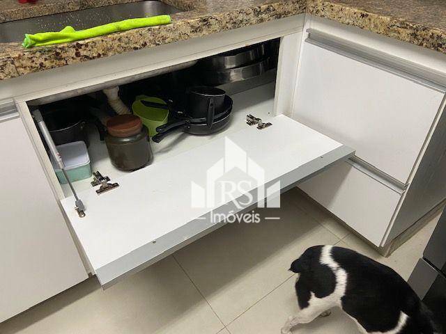 Apartamento à venda com 2 quartos, 80m² - Foto 3