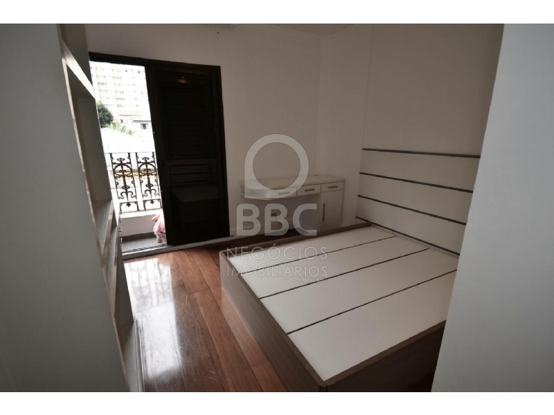 Apartamento à venda com 3 quartos, 131m² - Foto 6