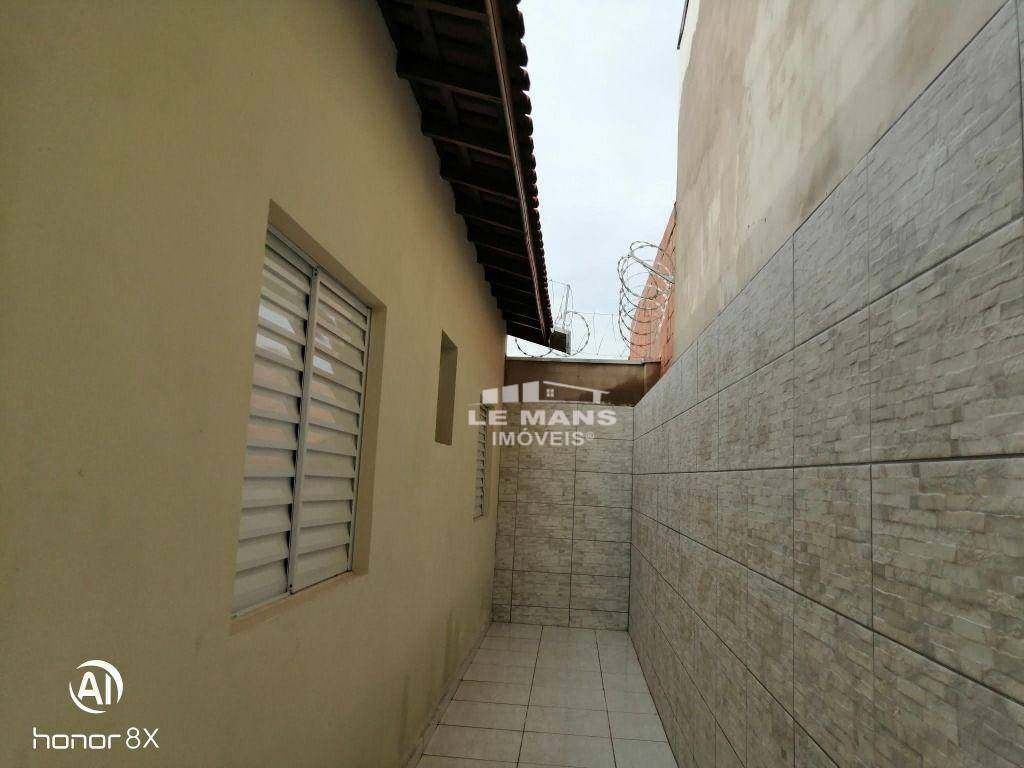 Casa à venda com 2 quartos, 52m² - Foto 8