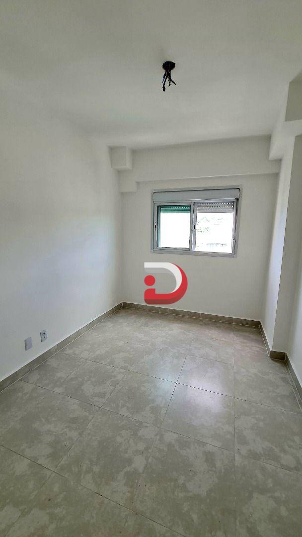 Apartamento à venda com 3 quartos, 98m² - Foto 12