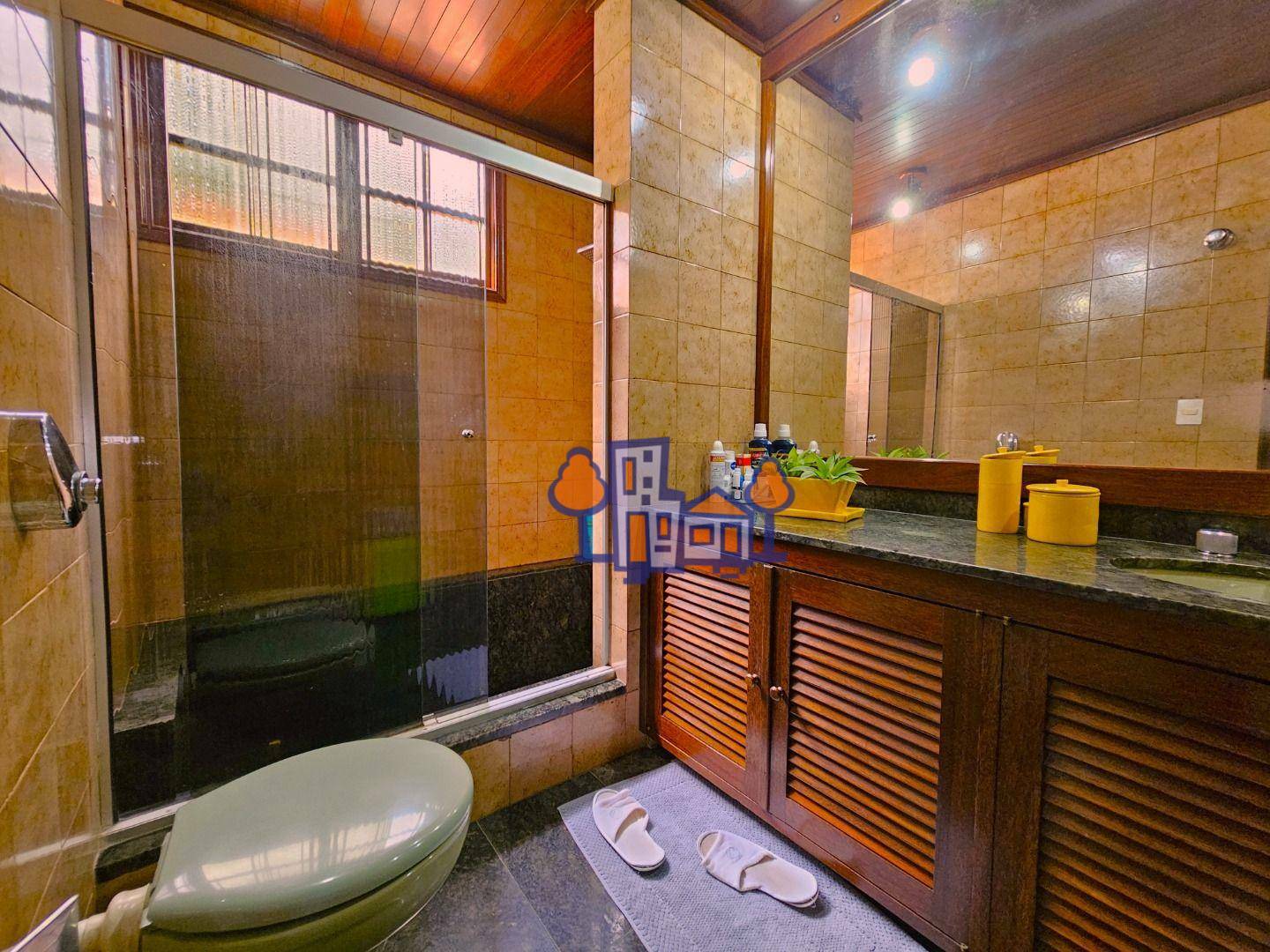 Casa à venda com 4 quartos, 300m² - Foto 14