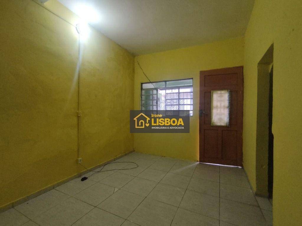 Casa para alugar com 1 quarto, 35m² - Foto 5