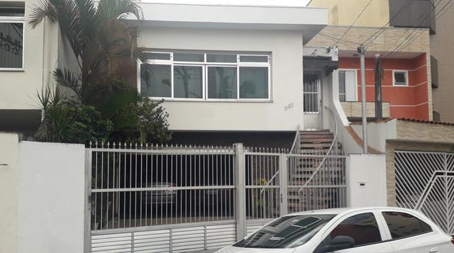 Casa à venda e aluguel com 3 quartos, 234m² - Foto 1