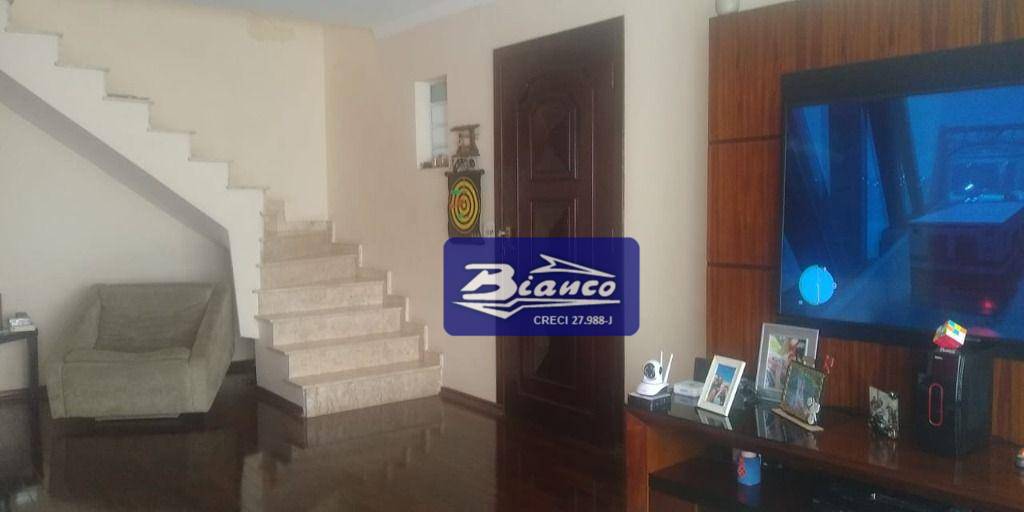 Sobrado à venda com 3 quartos, 200m² - Foto 18