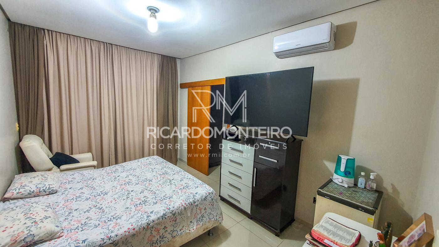 Casa de Condomínio à venda com 4 quartos, 420m² - Foto 11