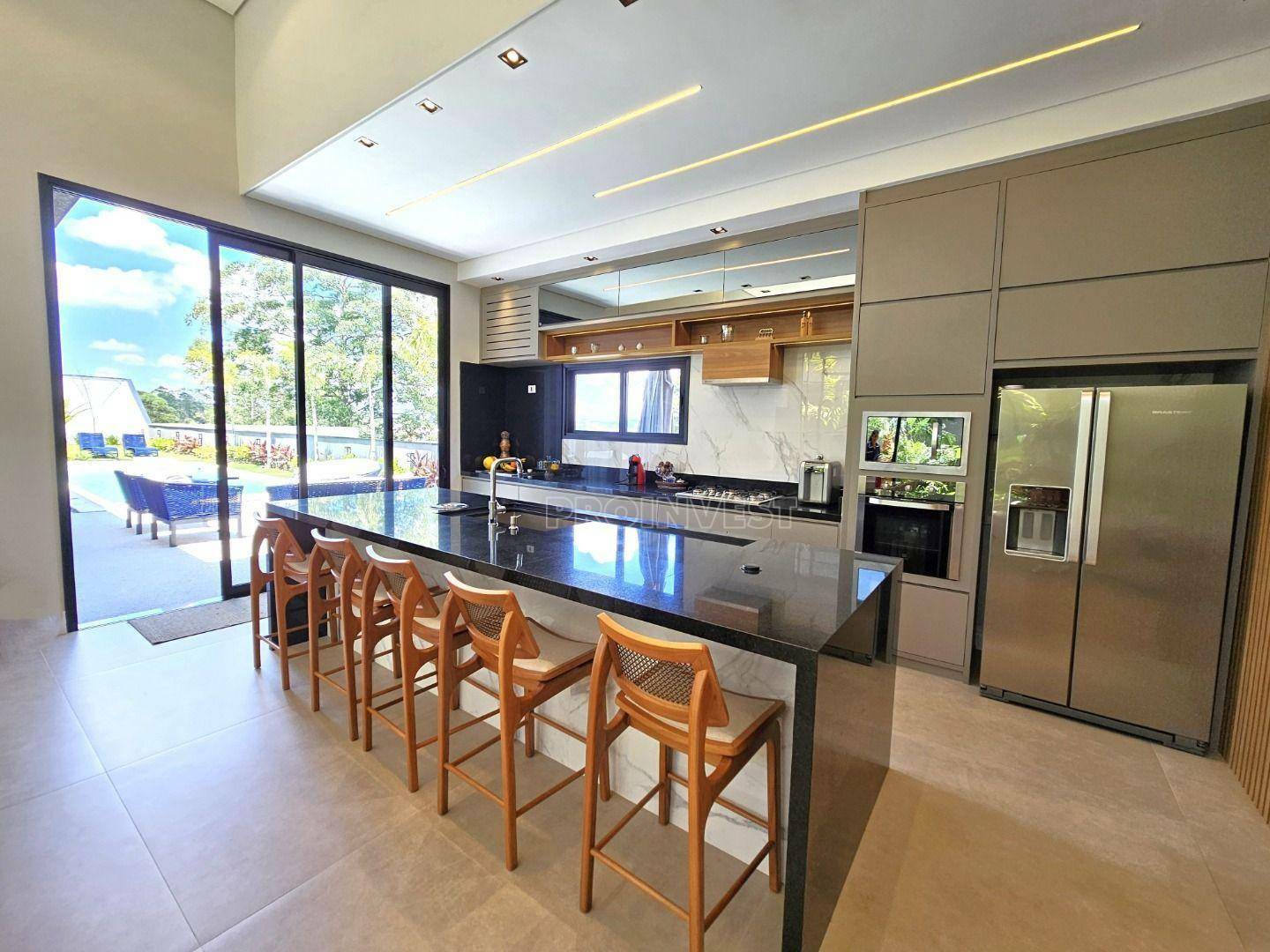 Casa de Condomínio à venda com 4 quartos, 380m² - Foto 15