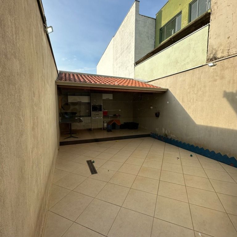 Casa à venda com 3 quartos, 166m² - Foto 16