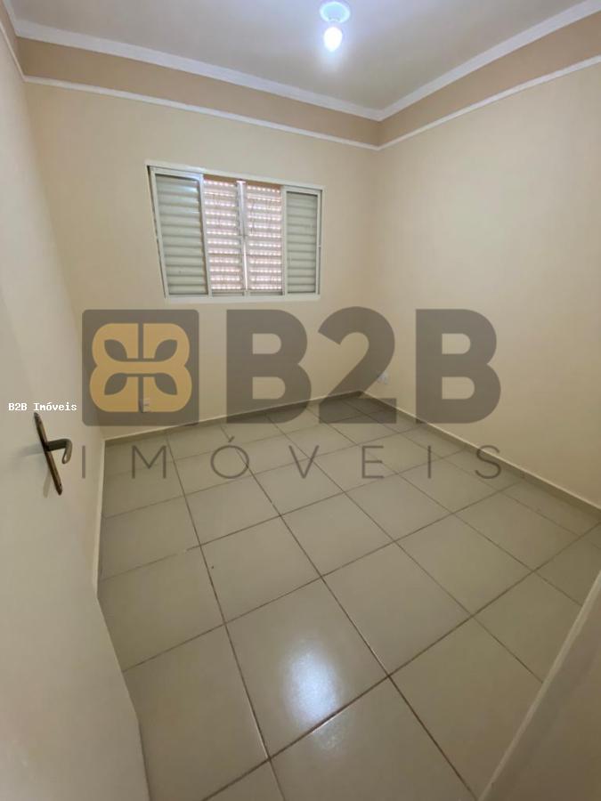 Casa à venda com 3 quartos, 169m² - Foto 13