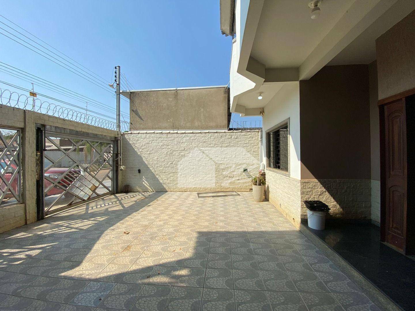 Casa à venda com 5 quartos, 430m² - Foto 4