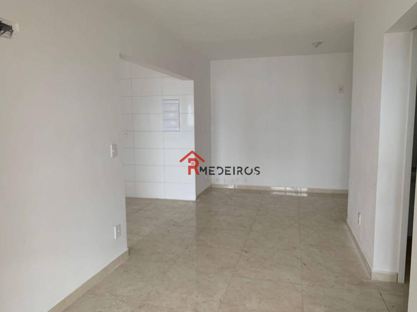 Apartamento à venda com 2 quartos, 82m² - Foto 4