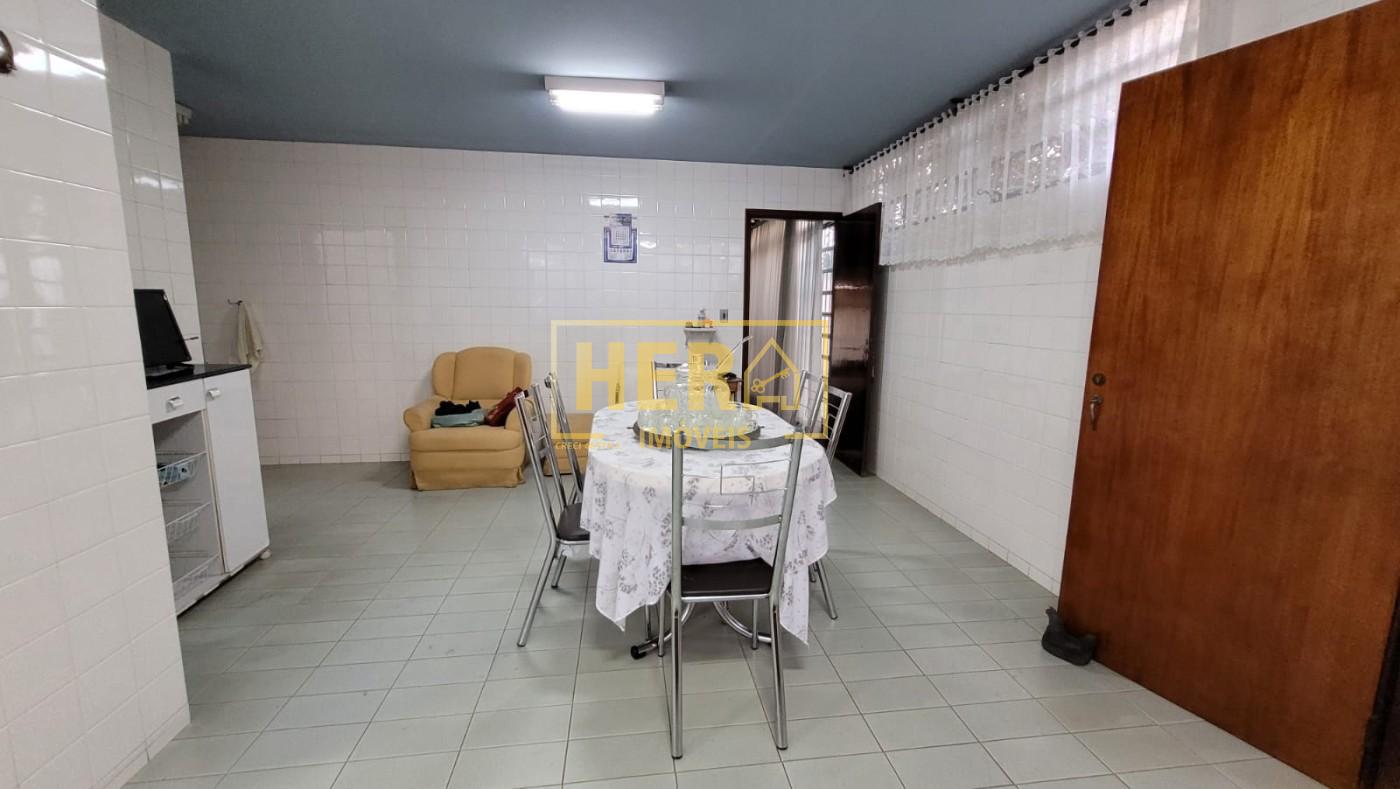 Casa à venda com 3 quartos, 372m² - Foto 35