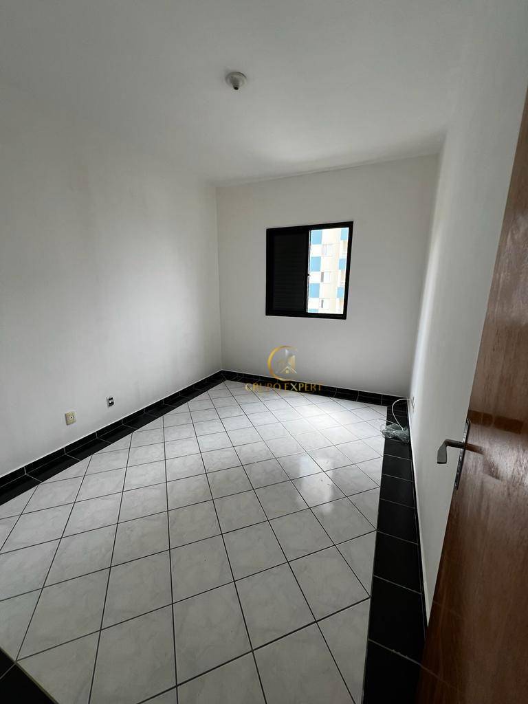 Apartamento à venda com 3 quartos, 85m² - Foto 10