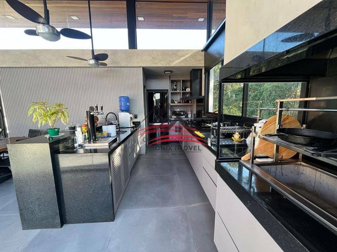 Casa de Condomínio à venda com 4 quartos, 440m² - Foto 8